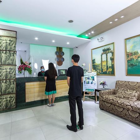 Eurotel Vivaldi Araneta ケソンシティ エクステリア 写真